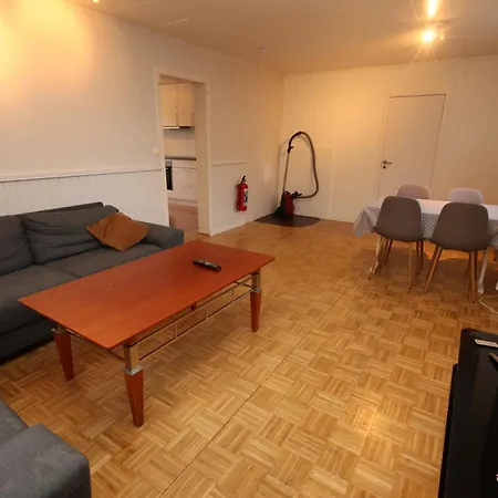 Close To City Center, 900 M, 2 Bedroom, 2Nd Floor Tromso Exterior photo