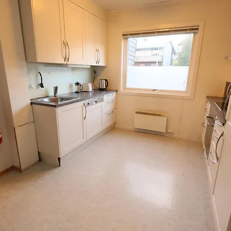 Close To City Center, 900 M, 2 Bedrooms, 1St Floor Tromsø Exterior foto