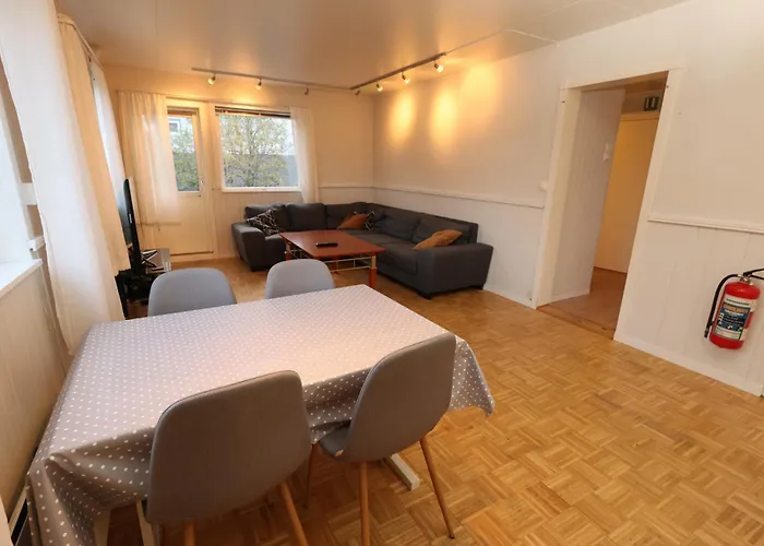 Close To City Center, 900 M, 2 Bedroom, 2Nd Floor