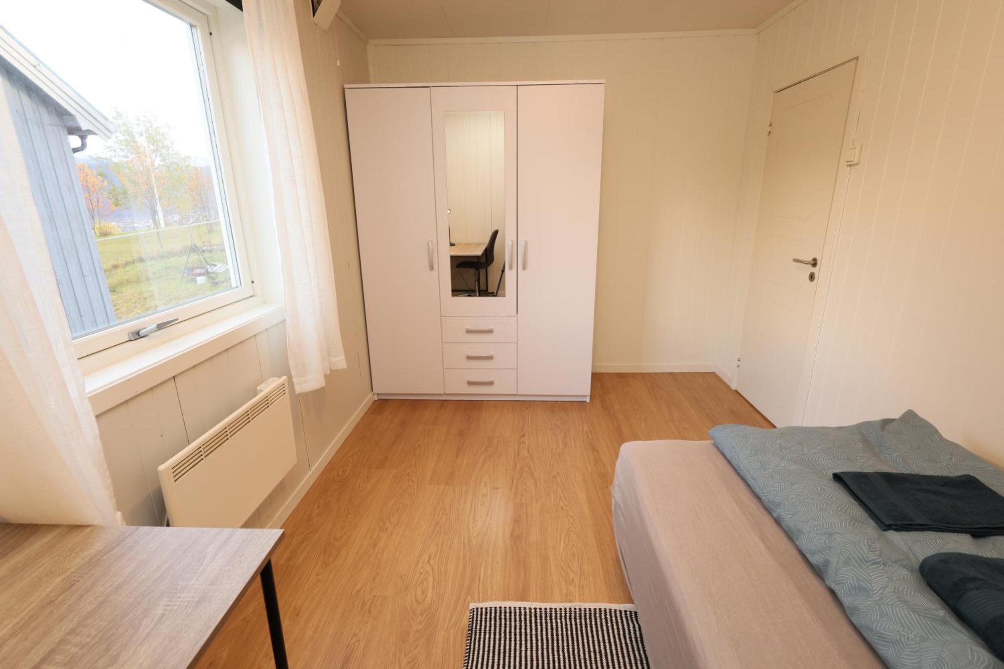 Close To Center, 900 M, 2 Bedroom, 2nd Floor Tromsø