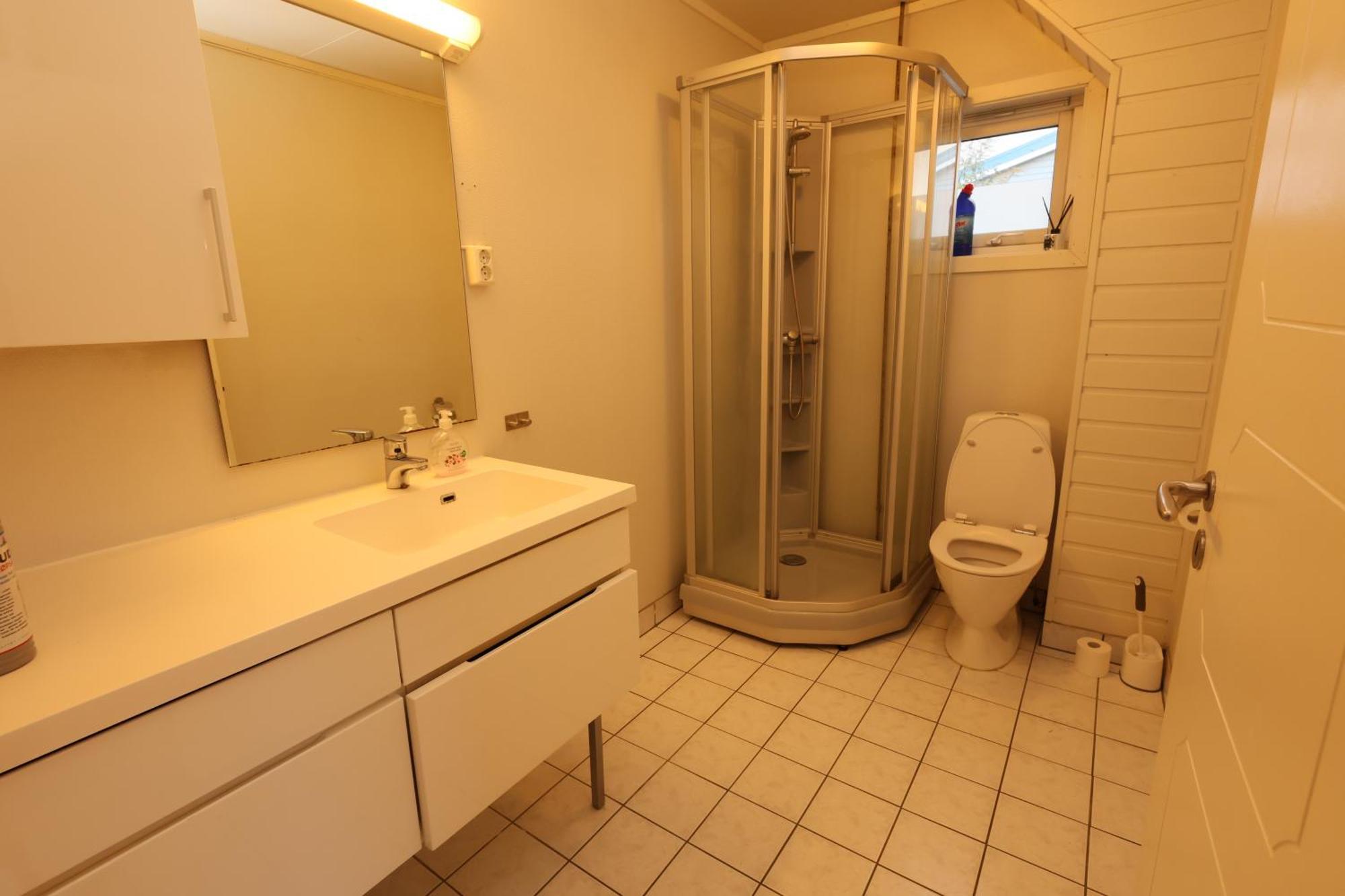 Close To Center, 900 M, 2 Bedroom, 2nd Floor * Tromsø