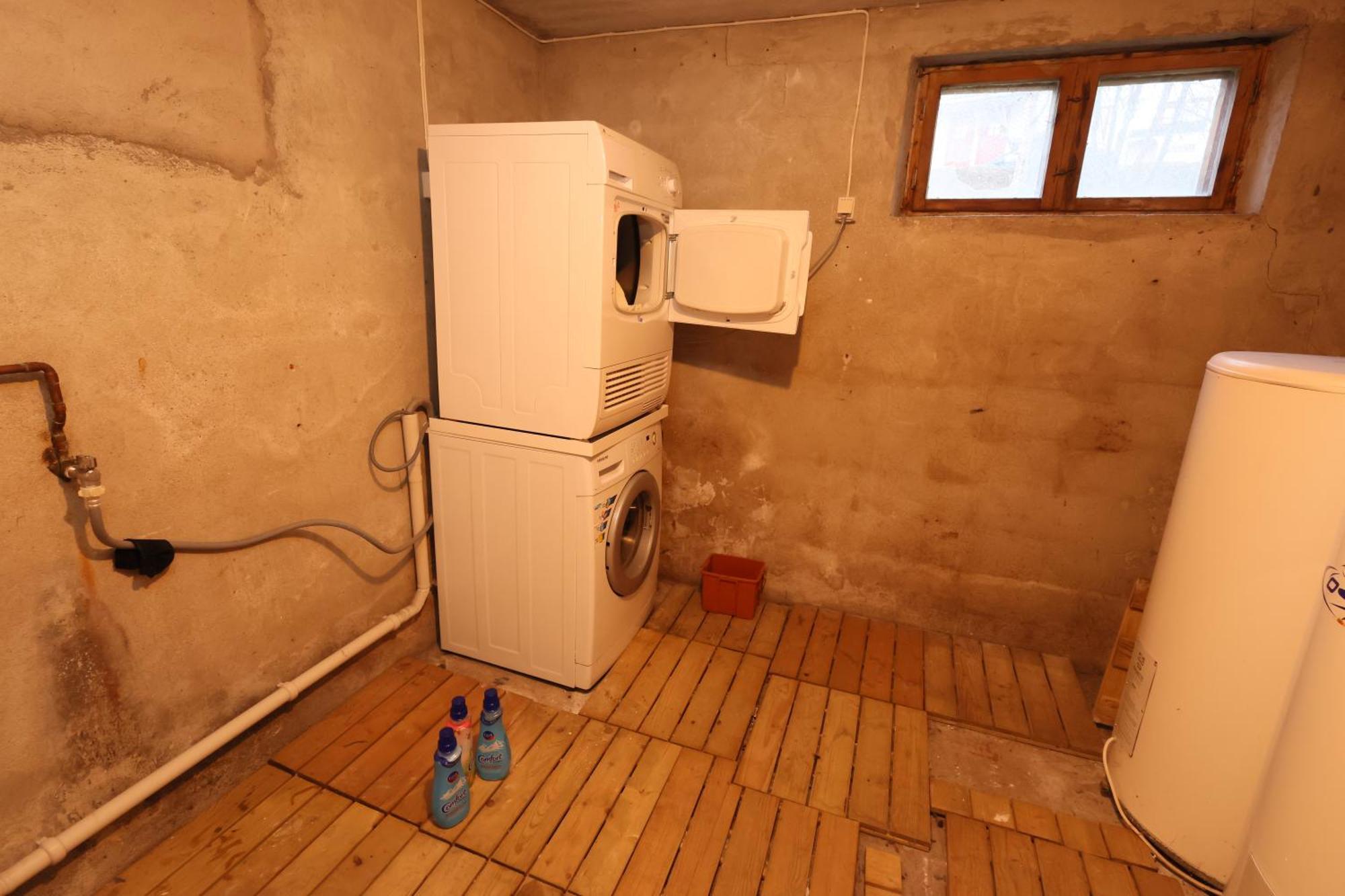 Apartment Close To Center, 900 M, 2 Bedrooms, 1st Floor