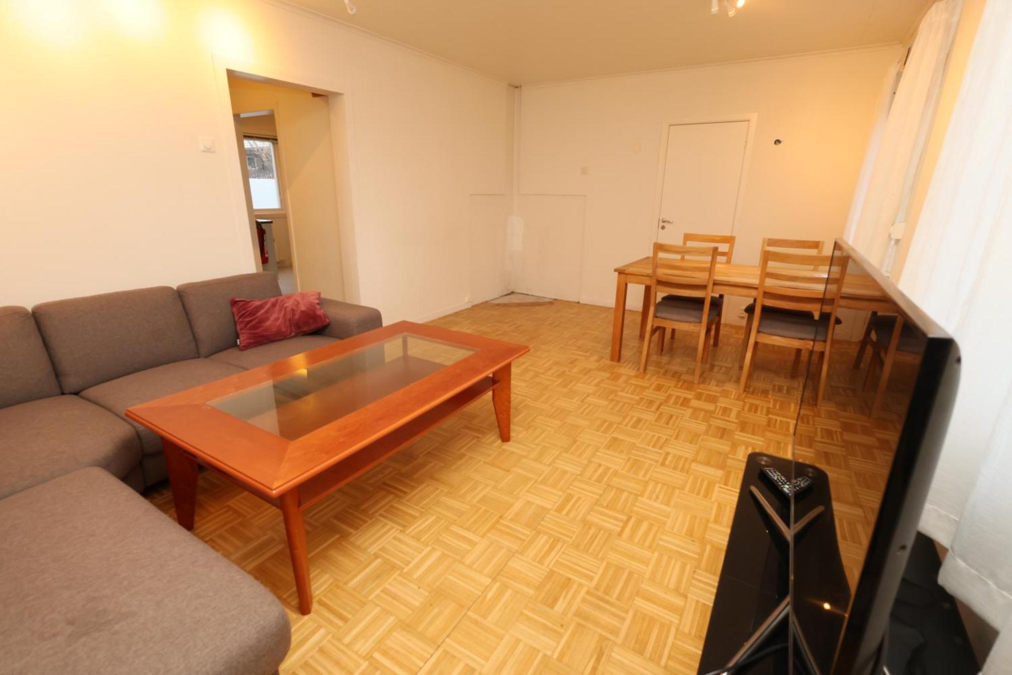 Close To Center, 900 M, 2 Bedrooms, 1st Floor * Tromsø