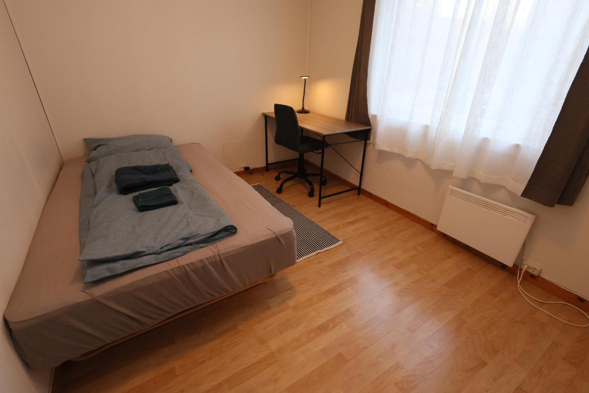 Apartment Close To Center, 900 M, 2 Bedrooms, 1st Floor *