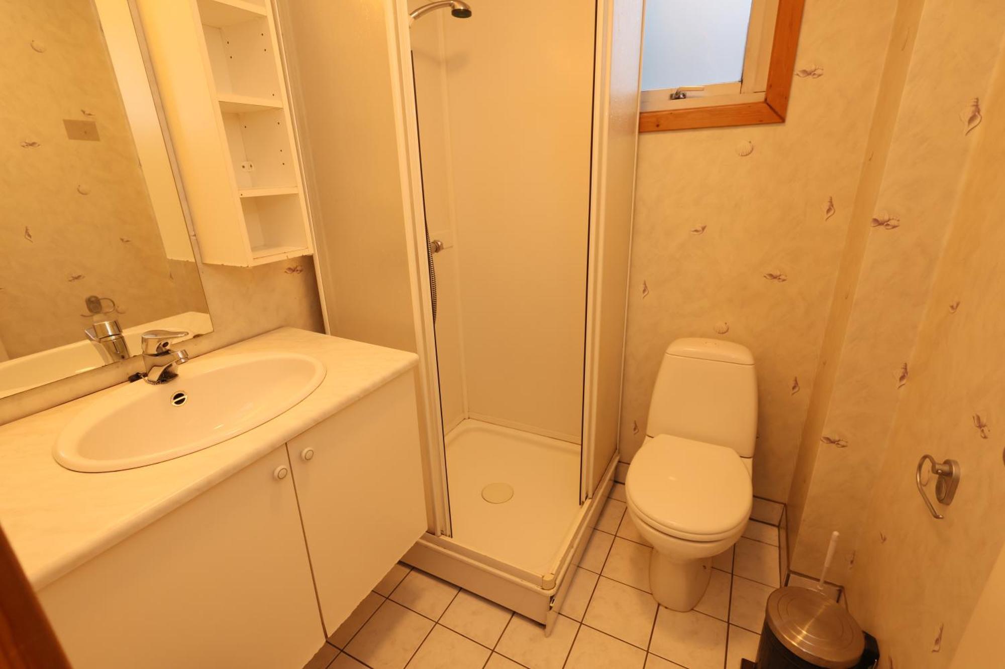Apartment Close To Center, 900 M, 2 Bedrooms, 1st Floor Tromsø